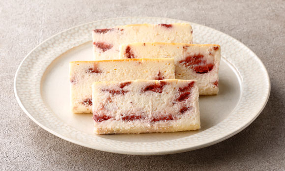 和食料亭の料理人が作る苺チーズケーキ