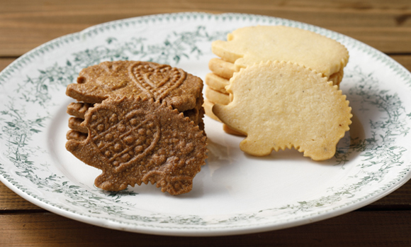 幸福のシンボル「ハリネズミ」を模した、かわいい焼き菓子