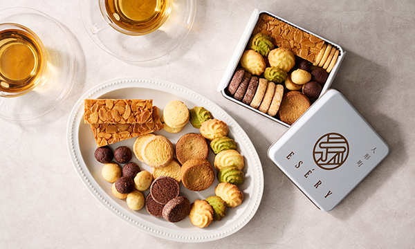 もらって嬉しい！個性が光るクッキー缶