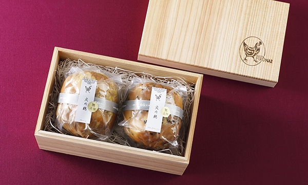 比内地鶏無添加ブロックハム250g2本セット・秋田杉箱入りの箱画像