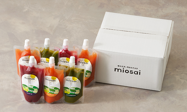 ミオサイの「高圧加工」野菜ジュースと野菜ピュレ7個セットの箱画像