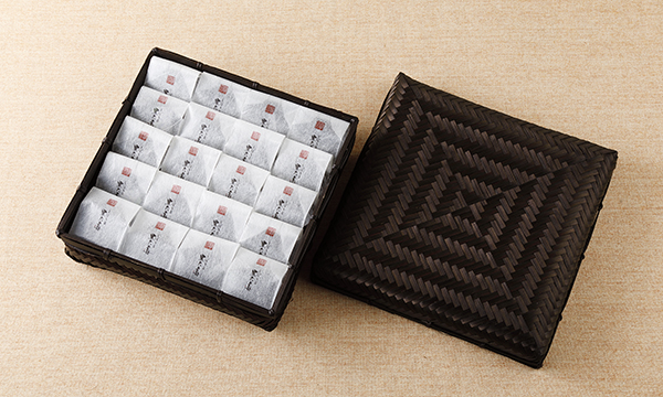 しぼり豆丹波黒大寿 小袋20袋入り籠の箱画像