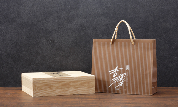 松阪牛シルクハンバーグの紙袋画像