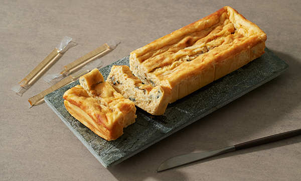 銀座カシータ ゴルゴンゾーラチーズケーキ (GINZA CASITA Gorgonzola Cheesecake)の内容画像