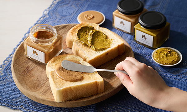 生搾りナッツバター 2種詰め合わせギフトボックス【無糖無添加・純度100%】の内容画像