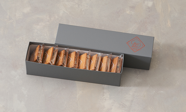 ごろっとふるーつバターサンド 8個入りの箱画像