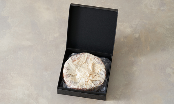 エスサワダ 式　山椒香るバスクチーズケーキ の箱画像