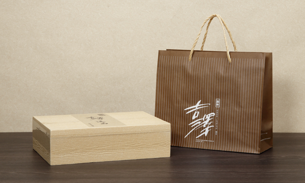 松阪牛すき焼きセットの紙袋画像