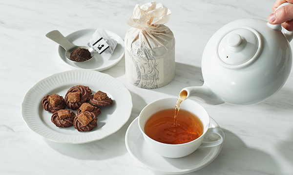 琉球紅茶サンセットヌーボー＆クッキーギフトセットの内容画像