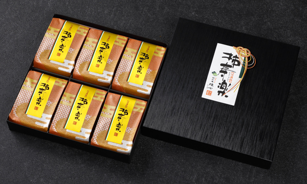 柿寿楽（かきじゅらく）6個【化粧箱】の箱画像